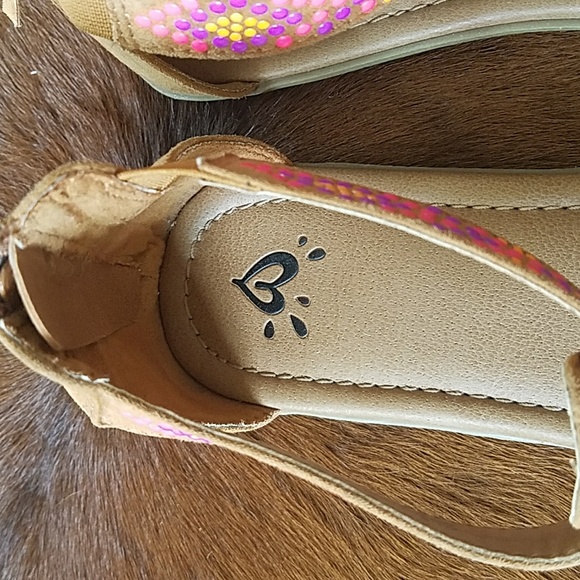 Tribal Pattern Thong Sandals - Picture 6 of 8